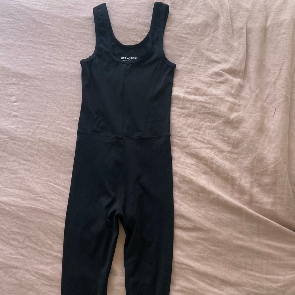 Black set active jumpsuit